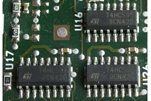 IC 7400 -komponent: Detaljeret arbejde, funktioner og applikationer